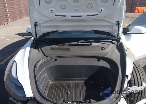 2022 Tesla Model 3 Performance Dual Motor All-Wheel Drive z USA, uszkodzony, nr VIN 5YJ3E1EC2NF261873